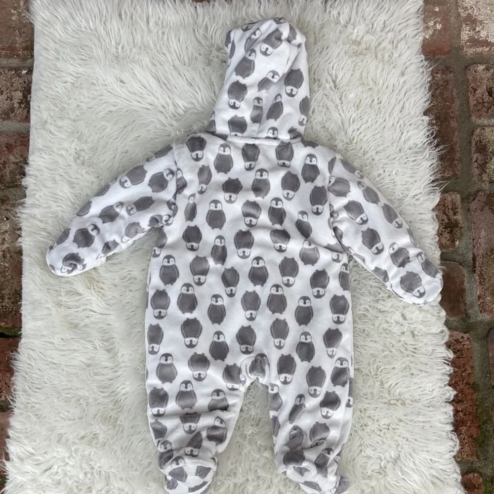 Carter’s Just for you Baby Penguin Hooded Bunting Size 6 Months